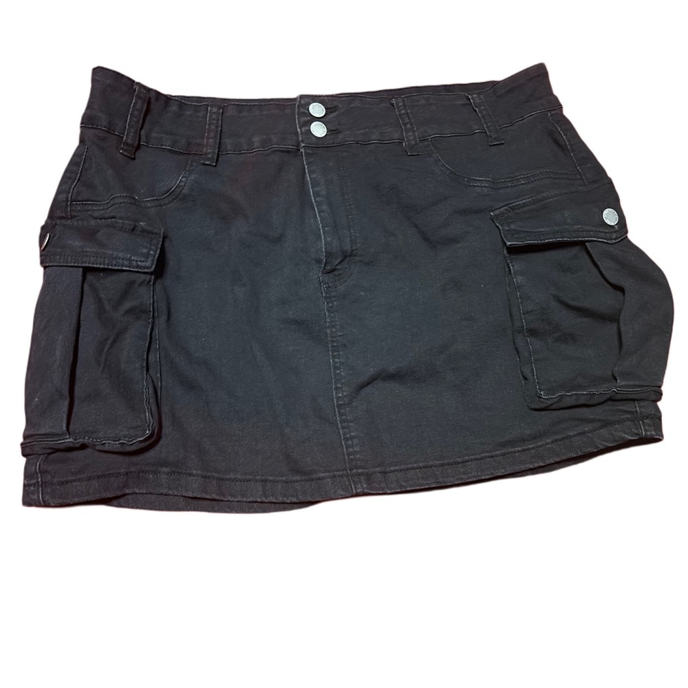 SHEIN Black A-Line Skirt Elegant Design